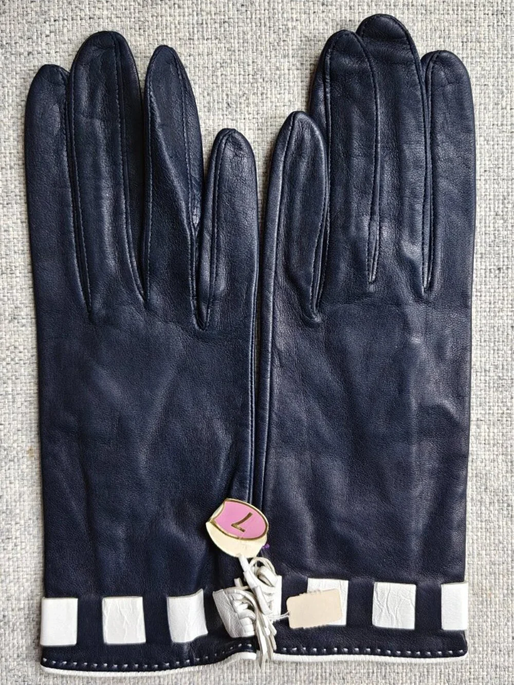 Vintage Grandoe Women Gloves Size 7 Leather Silk Black White Geometric NEW NOS